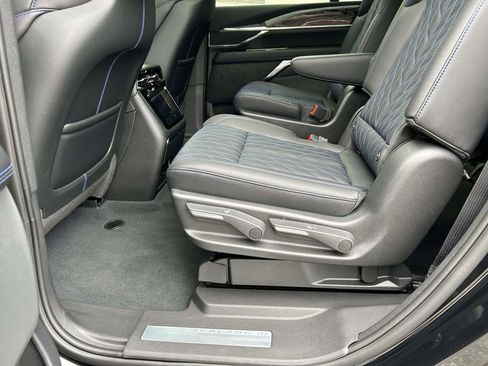 New 2026 Cadillac Escalade IQL Sport 1 AWD/4WD image 13