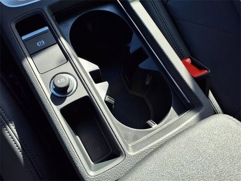 New 2025 Audi Q3 2.0T Premium image 9
