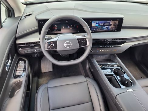 New 2025 Nissan Murano SV image 5