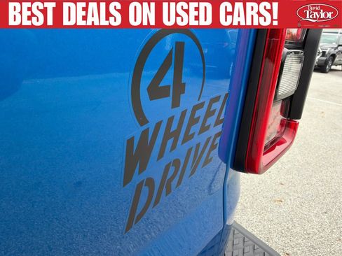Used 2025 Jeep Gladiator Sport AWD/4WD image 41