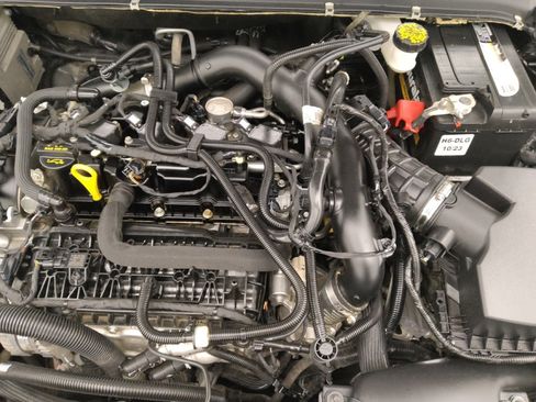 Used 2019 Ford Fusion SE image 30