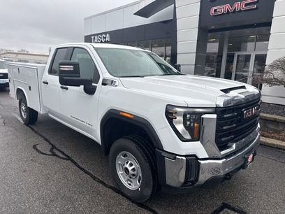 New 2025 GMC Sierra 2500 Pro w/ Convenience Package