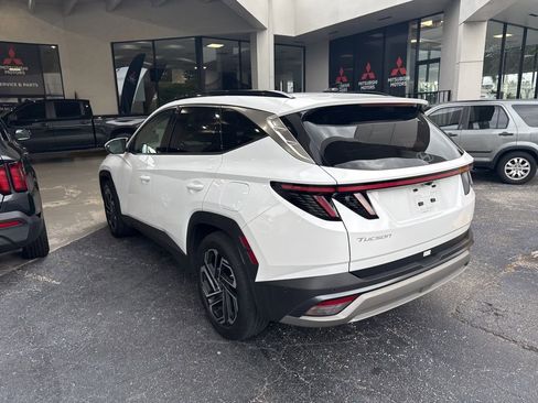 Used 2025 Hyundai Tucson Limited image 6