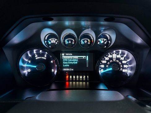 Used 2015 Ford F350 Platinum w/ Platinum Package image 29