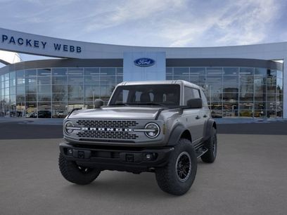 New 2025 Ford Bronco Badlands w/ Sasquatch Package
