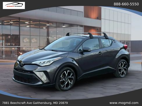 Used 2022 Toyota C-HR XLE FWD image 8