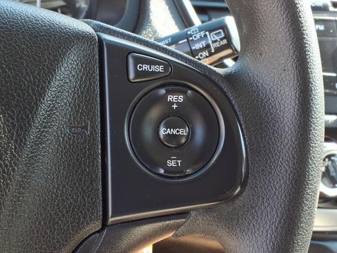 Used 2016 Honda CR-V LX image 23