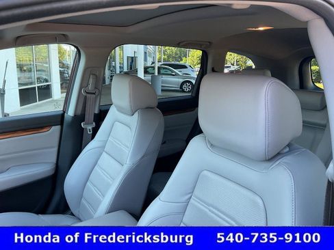Used 2018 Honda CR-V Touring image 29