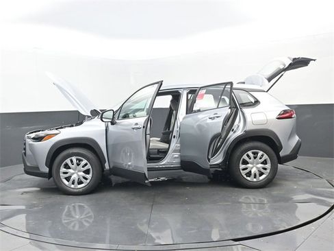 New 2026 Toyota Corolla Cross L image 18