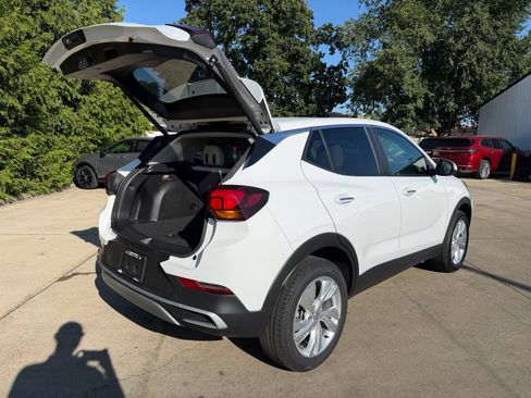Used 2024 Buick Encore GX Preferred w/ Comfort Package AWD/4WD image 32