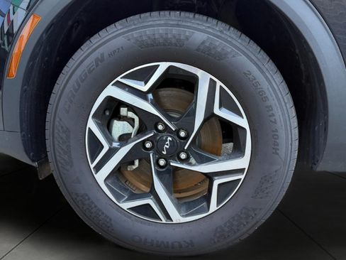 Certified 2025 Kia Sportage LX AWD/4WD image 6