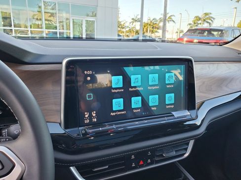 New 2026 Volkswagen Atlas SE FWD image 8