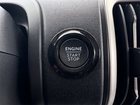 Certified 2025 Ford Expedition Active image 21