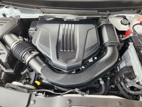 Used 2026 Chevrolet Traverse LT image 30