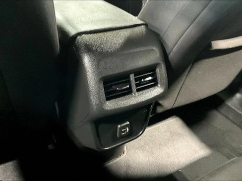 Used 2021 Chevrolet Equinox LT FWD image 10