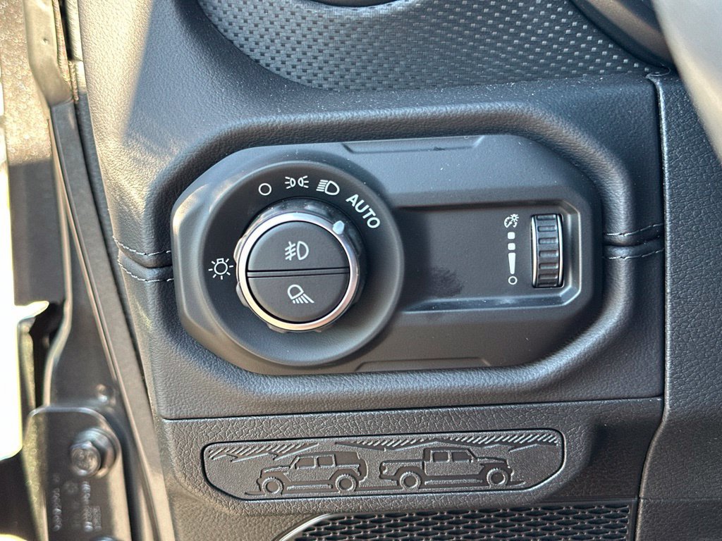 New 2026 Jeep Gladiator Mojave AWD/4WD image 31