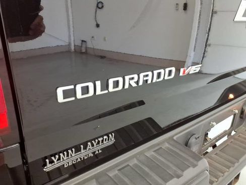 Used 2018 Chevrolet Colorado ZR2 w/ ZR2 Midnight Special Edition AWD/4WD image 11