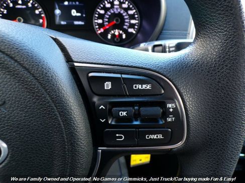 Used 2018 Kia Optima LX image 40