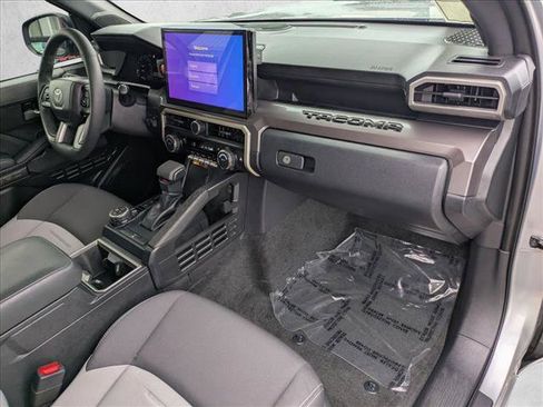 Used 2025 Toyota Tacoma TRD Off-Road w/ TRD Off Road Upgrade Package AWD/4WD image 20