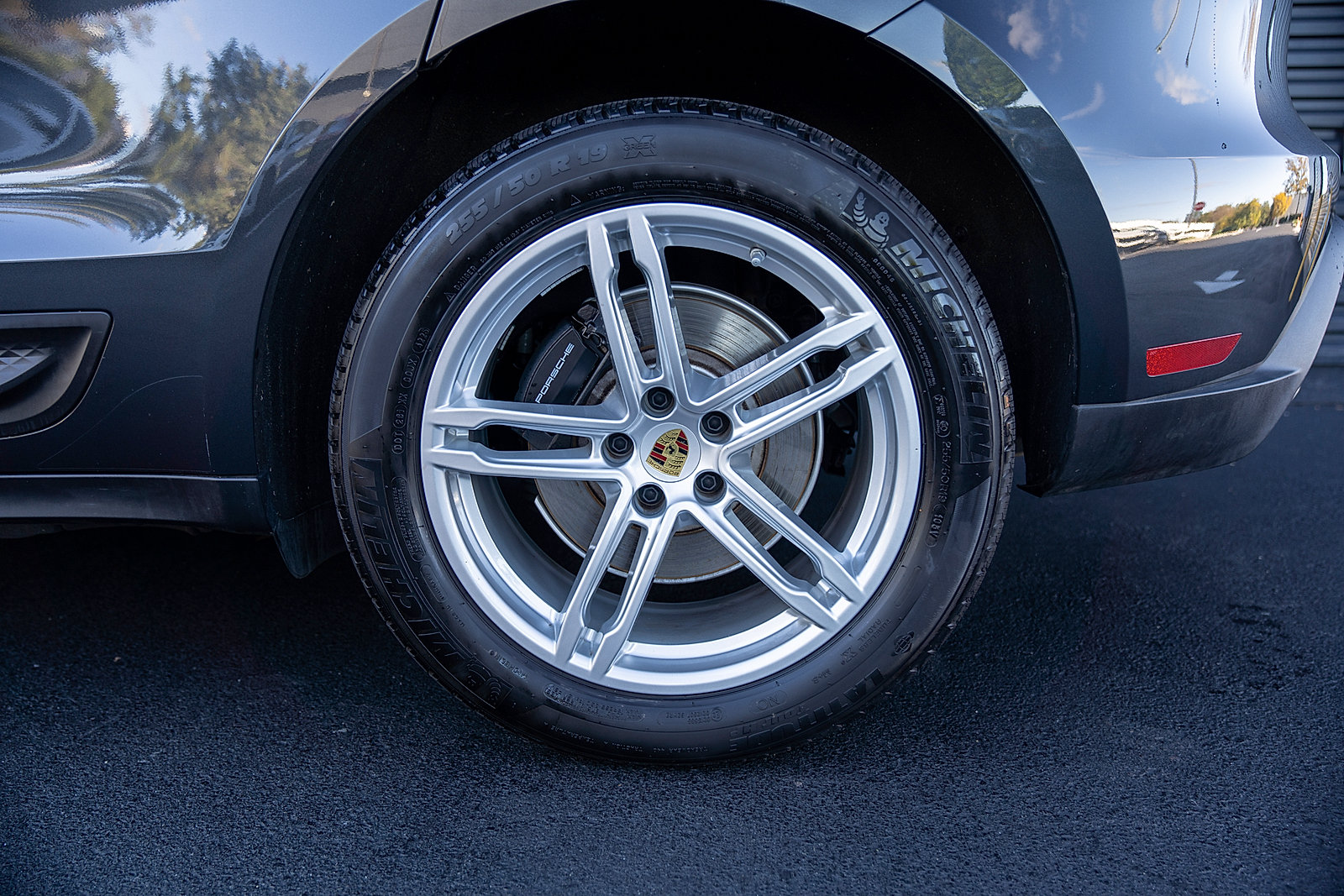 Used 2026 Porsche Macan AWD/4WD image 23