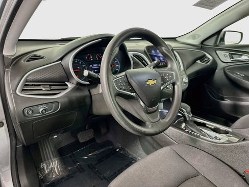 Used 2023 Chevrolet Malibu LT FWD image 10