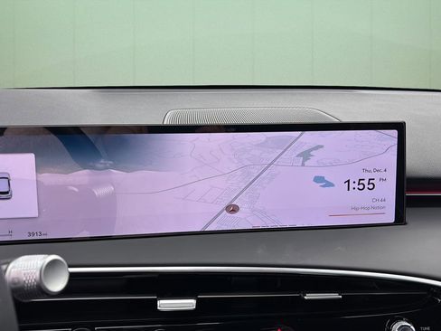 Certified 2026 Genesis GV70 2.5T Advanced image 30