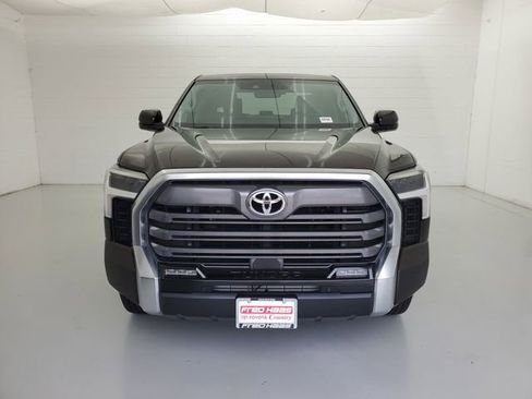 Used 2022 Toyota Tundra Limited RWD image 3