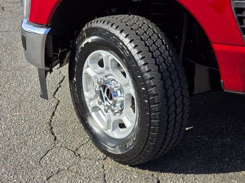 New 2026 Ford F250 XLT w/ XLT Premium Package image 33