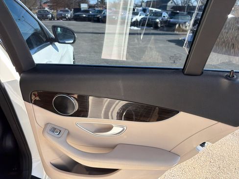 Used 2018 Mercedes-Benz C 300 Sedan image 28