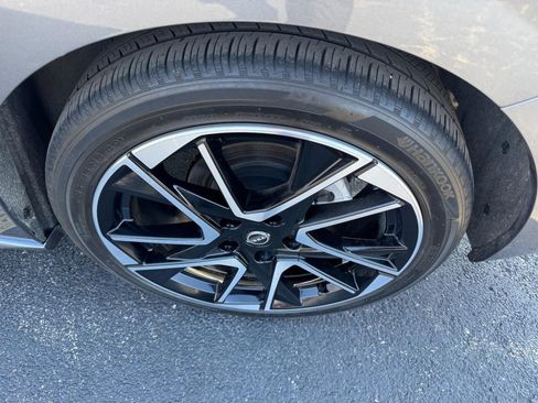 Used 2024 Nissan Sentra SR image 8