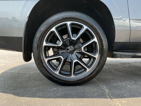 Used 2021 Chevrolet Suburban RST w/ Rear Media and Nav Package image 25