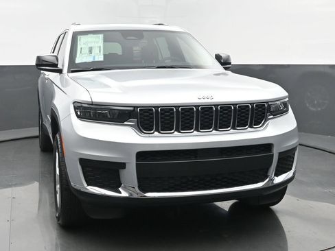 New 2025 Jeep Grand Cherokee L Laredo w/ Luxury Tech Group I image 8