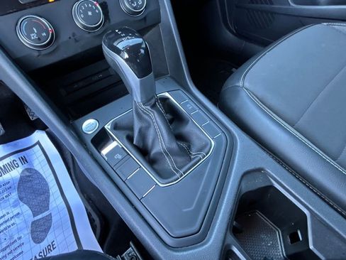 Used 2022 Volkswagen Taos SE image 26