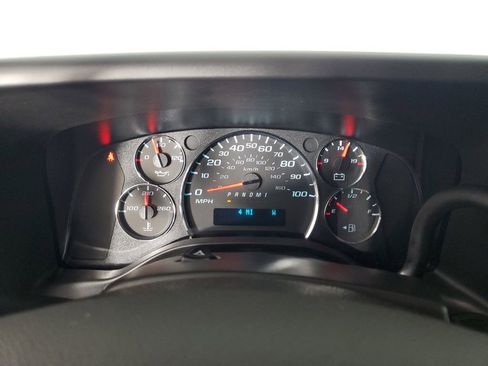 New 2026 Chevrolet Express 2500 image 24