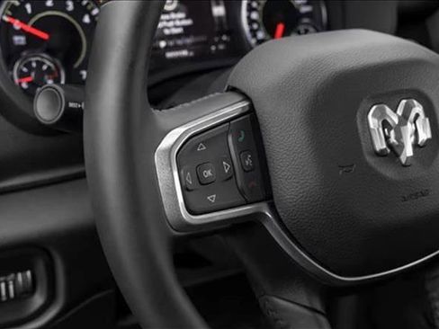 Used 2024 RAM 1500 Laramie image 15