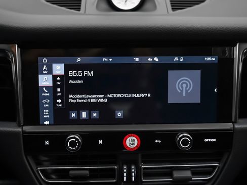 New 2026 Porsche Macan S image 23