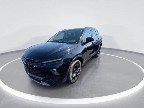 New 2026 Chevrolet Blazer LT w/ Convenience Package AWD/4WD image 4