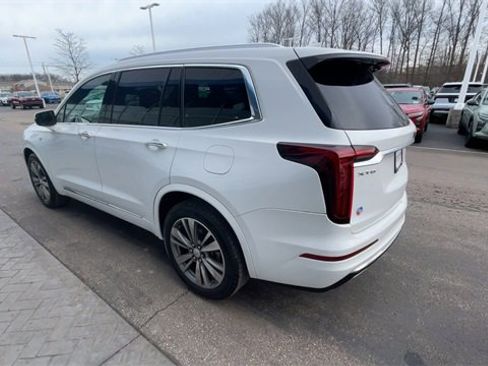 Used 2021 Cadillac XT6 Premium Luxury image 6