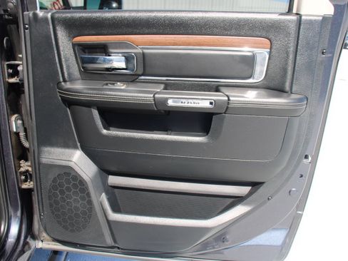 Used 2015 RAM 1500 Laramie w/ Convenience Group AWD/4WD image 20