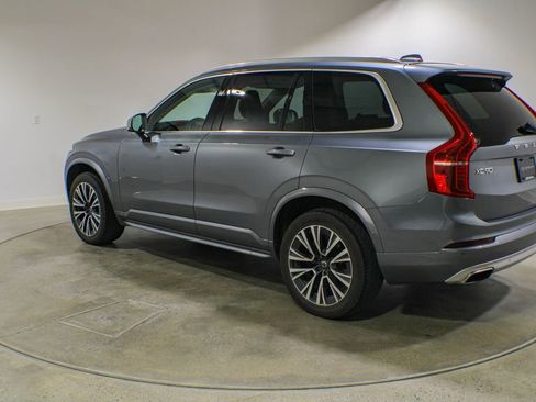 Used 2020 Volvo XC90 T5 Momentum w/ Protection Package AWD/4WD image 3