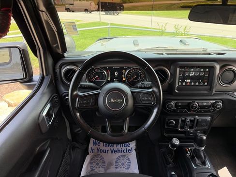 Used 2021 Jeep Wrangler Unlimited Sport AWD/4WD image 40