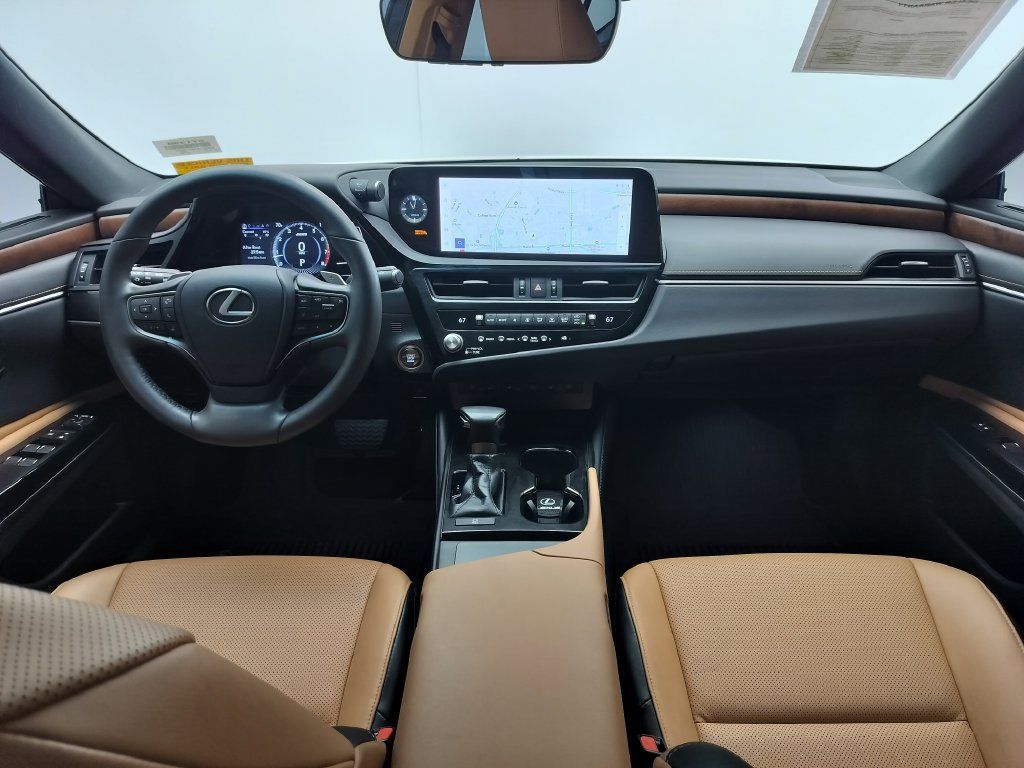 Used 2023 Lexus ES 350 w/ Premium Package FWD image 11