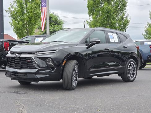 Used 2024 Chevrolet Blazer RS w/ Enhanced Convenience Package FWD image 24