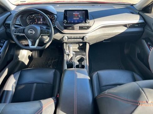 Used 2023 Nissan Altima 2.5 SR image 13