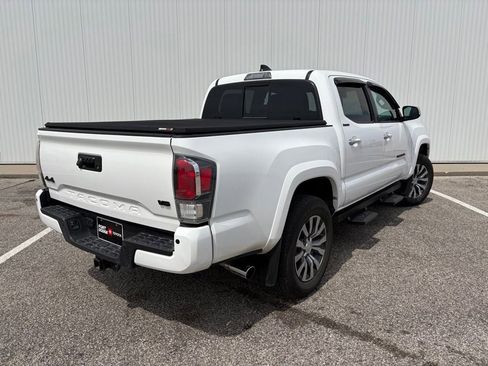 Used 2022 Toyota Tacoma Limited AWD/4WD image 6