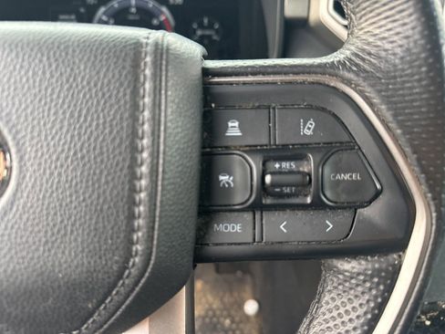 Used 2025 Toyota Tundra Limited image 9