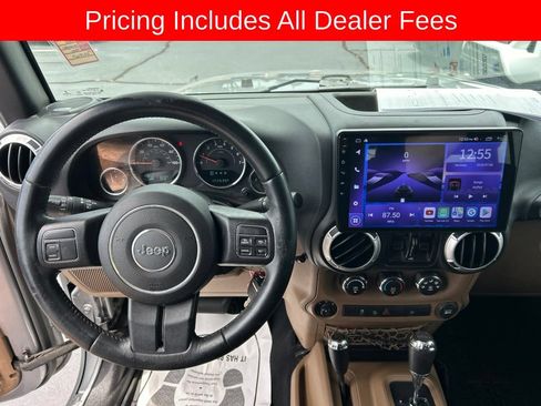 Used 2016 Jeep Wrangler Unlimited Sahara w/ Max Tow Package AWD/4WD image 6