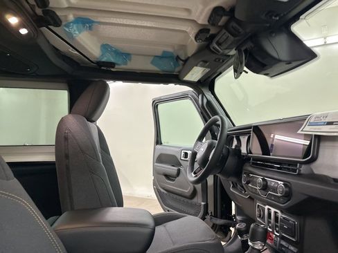 New 2026 Jeep Wrangler Sport AWD/4WD image 18