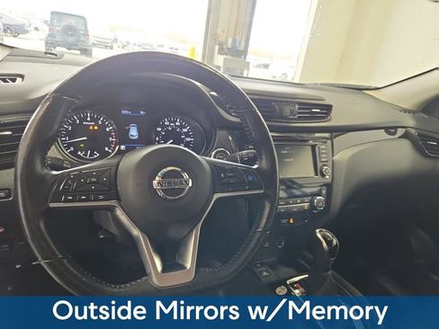Used 2022 Nissan Rogue Sport SV w/ Technology Package AWD/4WD image 9