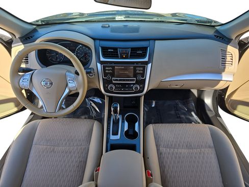 Used 2018 Nissan Altima 2.5 SV image 9